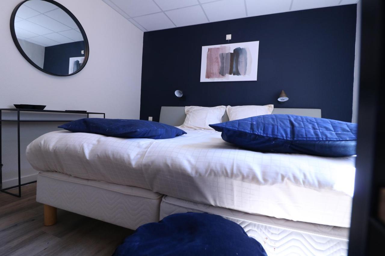Hotel La Vieille Ferme Chassepierre Zewnętrze zdjęcie