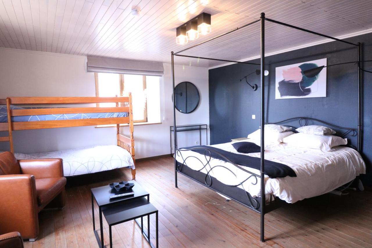 Hotel La Vieille Ferme Chassepierre Zewnętrze zdjęcie