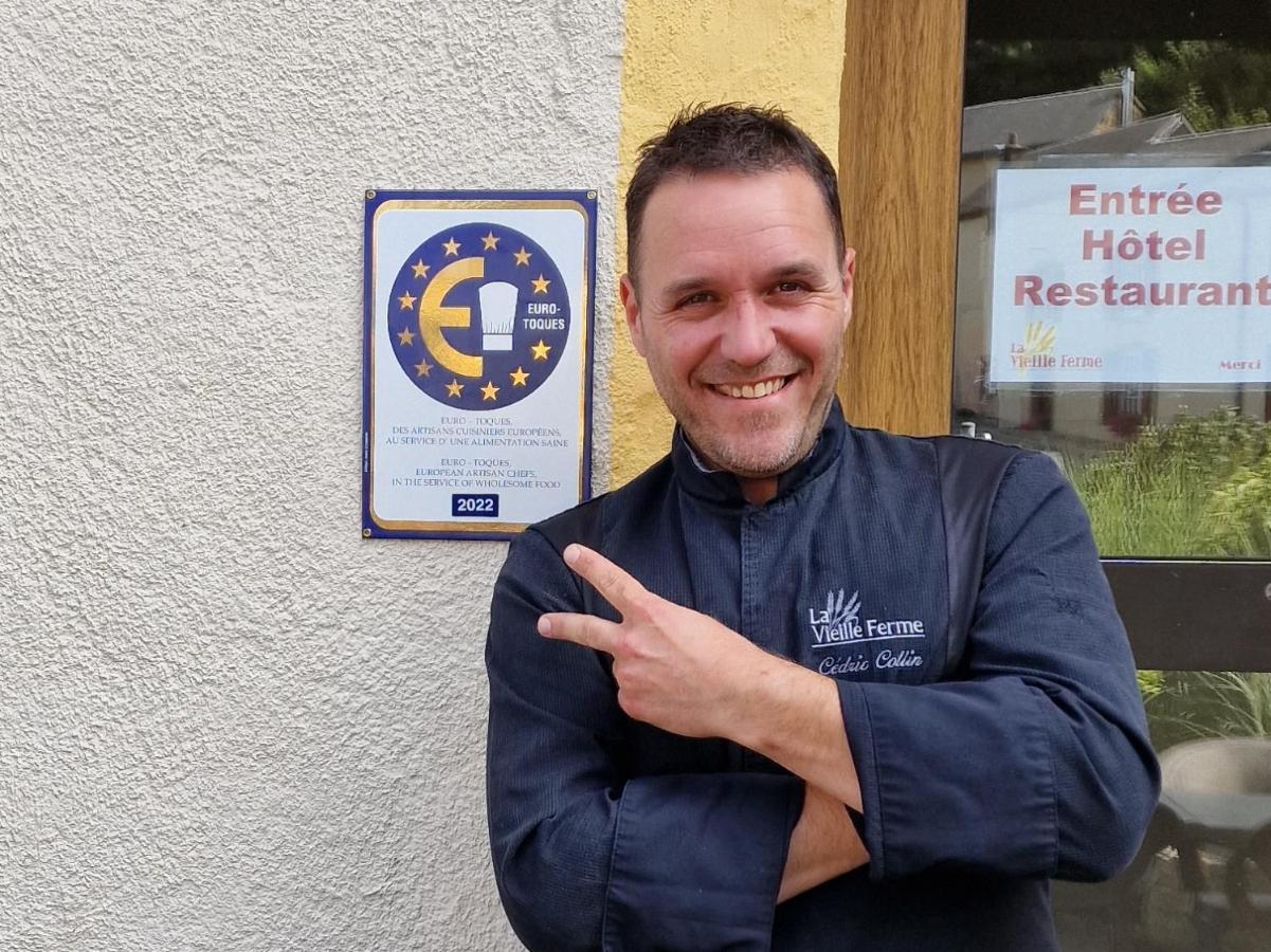Hotel La Vieille Ferme Chassepierre Zewnętrze zdjęcie