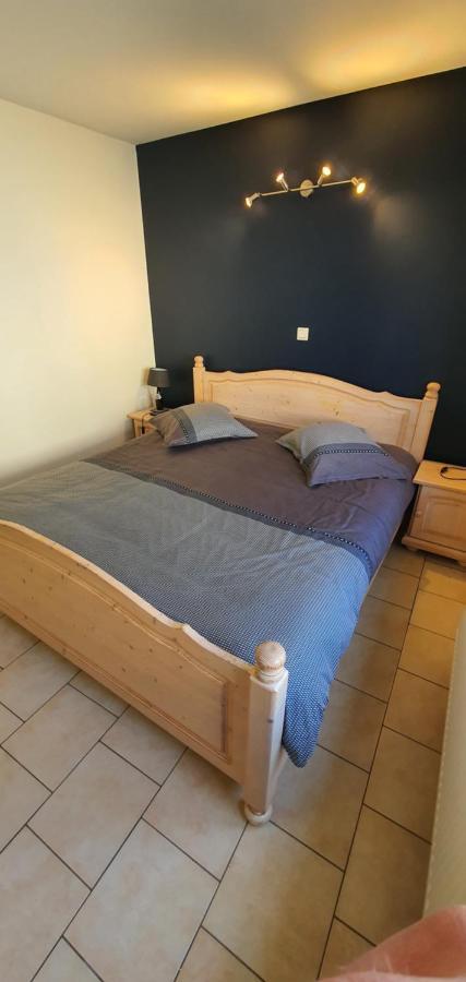 Hotel La Vieille Ferme Chassepierre Zewnętrze zdjęcie